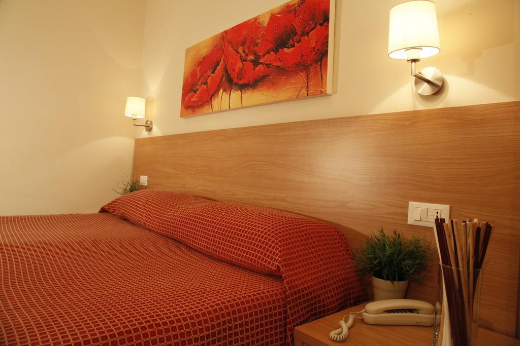 Hotel Majorca Sul Mare In Centro A 리치오네 객실 사진