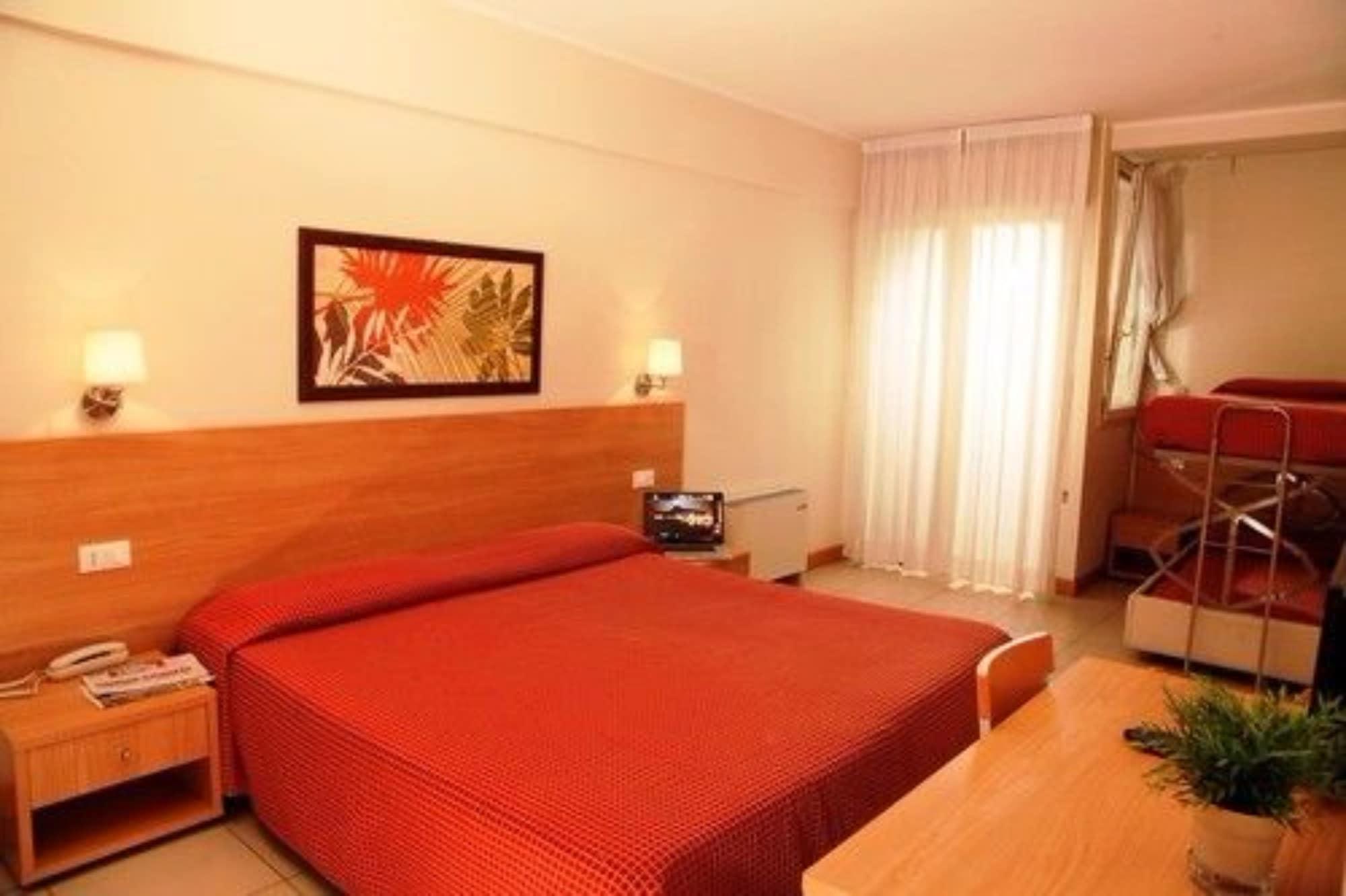 Hotel Majorca Sul Mare In Centro A 리치오네 외부 사진