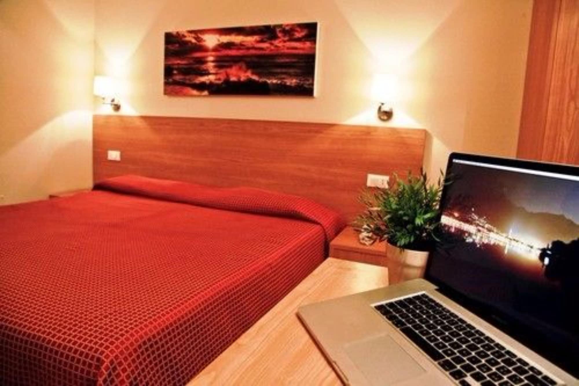 Hotel Majorca Sul Mare In Centro A 리치오네 외부 사진