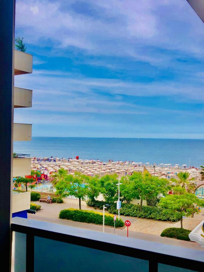 Hotel Majorca Sul Mare In Centro A 리치오네 외부 사진
