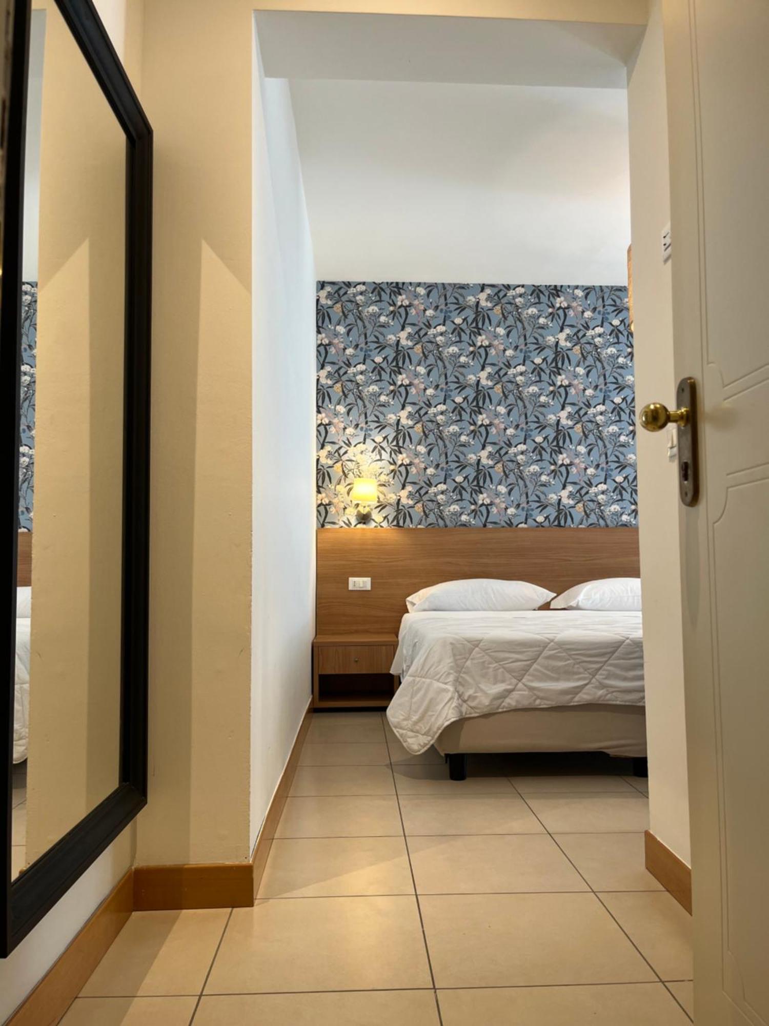 Hotel Majorca Sul Mare In Centro A 리치오네 외부 사진