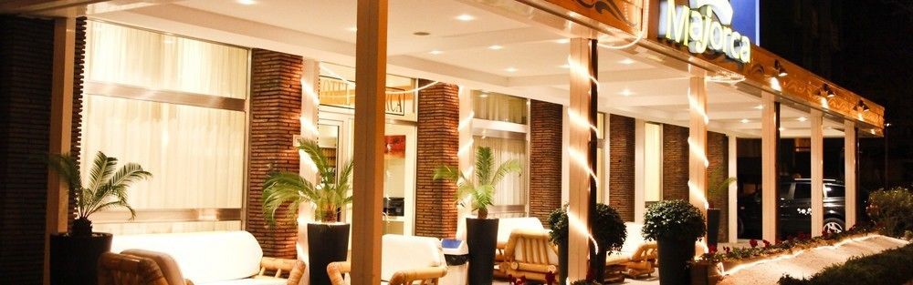 Hotel Majorca Sul Mare In Centro A 리치오네 외부 사진